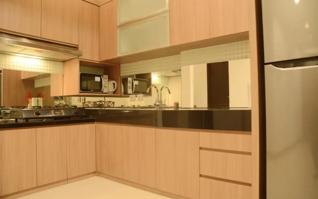 Best Price 2BR Gallery West Residence