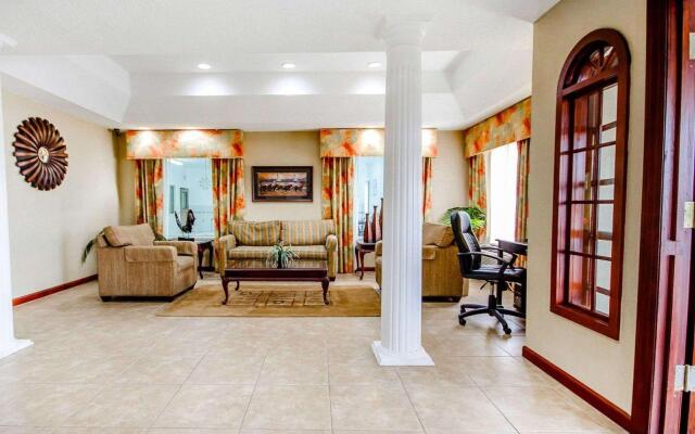 Comfort Inn & Suites La Grange - Louisville Area