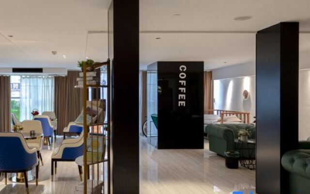 Weiren Hotel (Yining City Government)