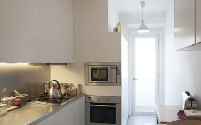 Lisbon Apartment - General Farinha Lisboa