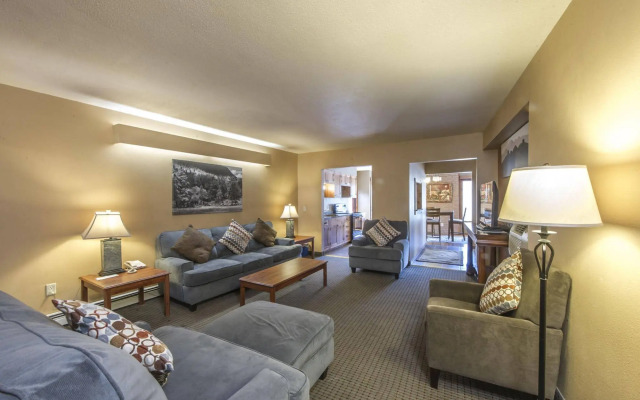 Silver Moon Inn