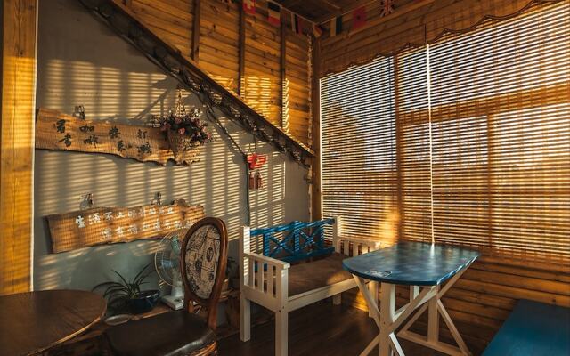 Zerg Backpackers Youth Hostel
