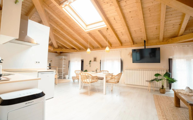 BURGO DE OSMA UXAMA LUXURY APARTMENTS sl