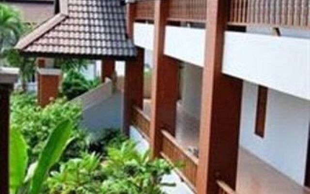 Aloha Apartment