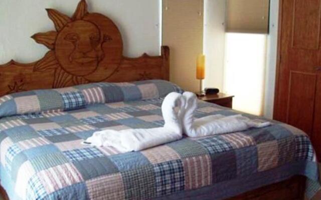 Rinconada Del Mar Condominium