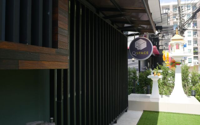 Q Space Residence