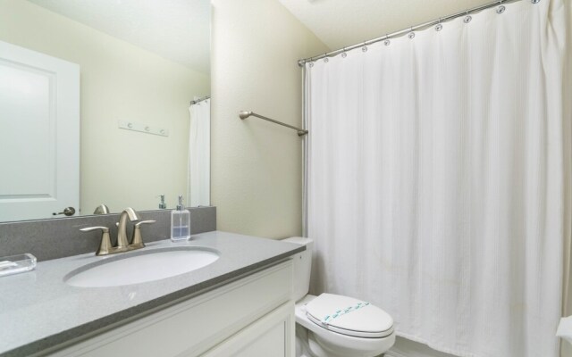 1669 Moonvalley Drive