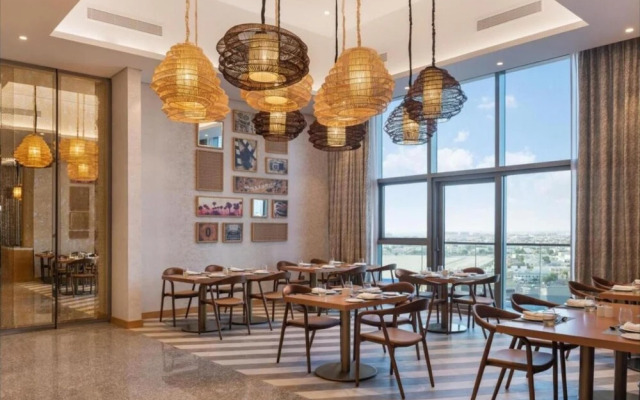 Gorgeous 2 Br in Paramount