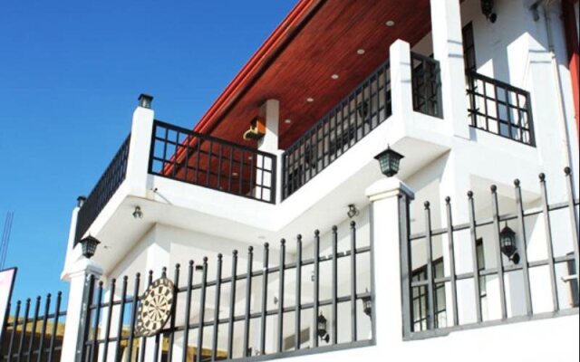 Riseans White Palace