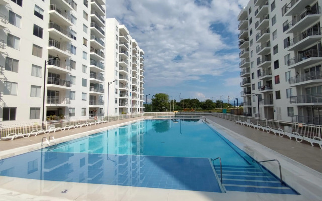 Hermoso apartamento con piscina (alberca).