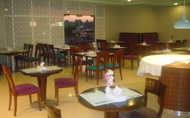 Al Manar Grand Hotel Apartments