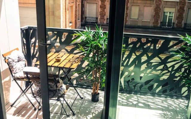 Apartment Champs Elysees - Saint Philippe du Roule