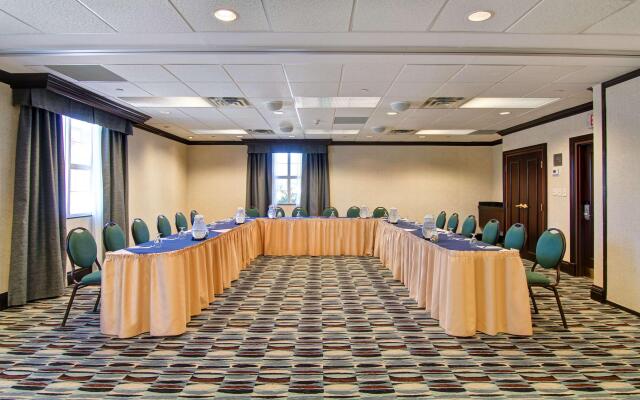 Homewood Suites by Hilton Toronto Mississauga