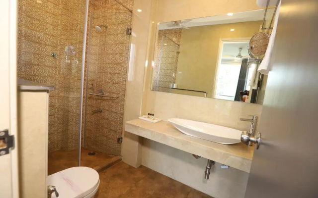 Hotel Keshav Residency - Medicity Gurugram, near Medanta Hospital