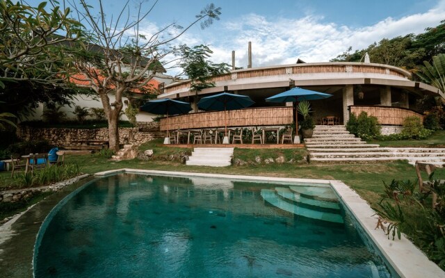 One Degree Sunset Hill Leisure