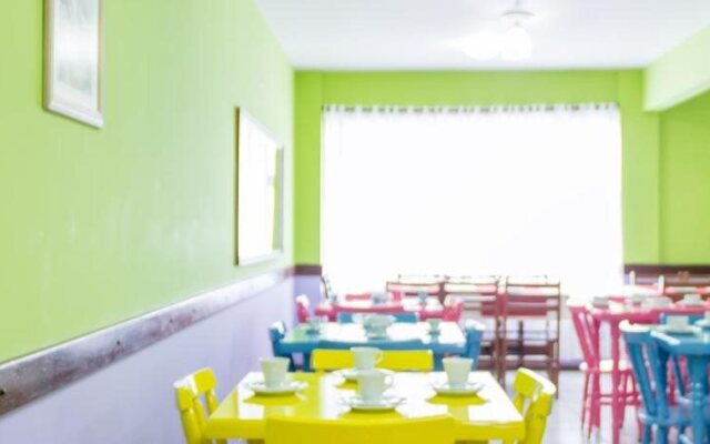 Cabanas Hostel & Suites