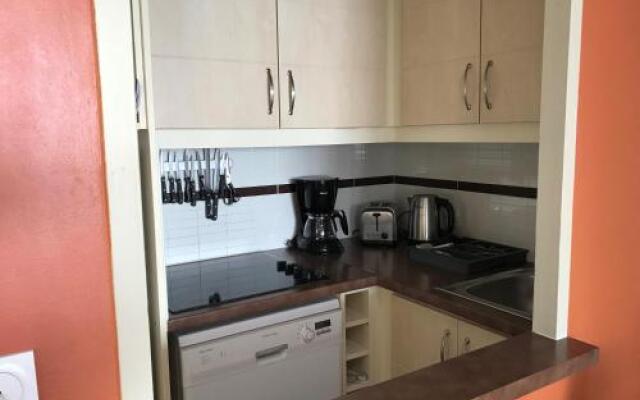 2/3 PiãˆCes, Vue Mer Et Piscine