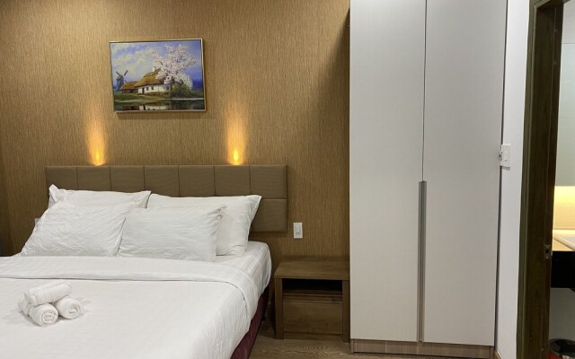 P&L Apartment