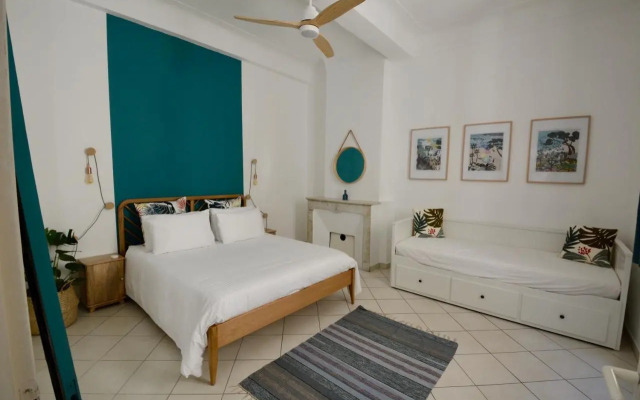 Old Town Antibes Apartment