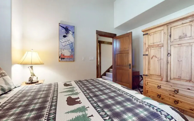 Woodwinds #1303 4 Bedroom Condo by RedAwning
