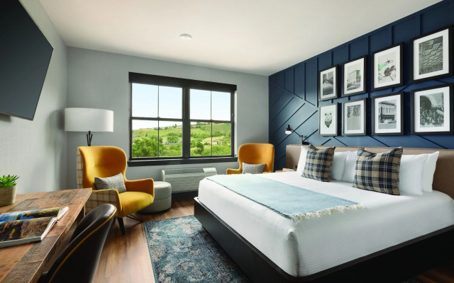 The Eddy Taproom & Hotel