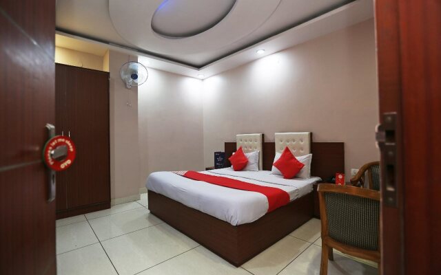 OYO 7831 Hotel King's