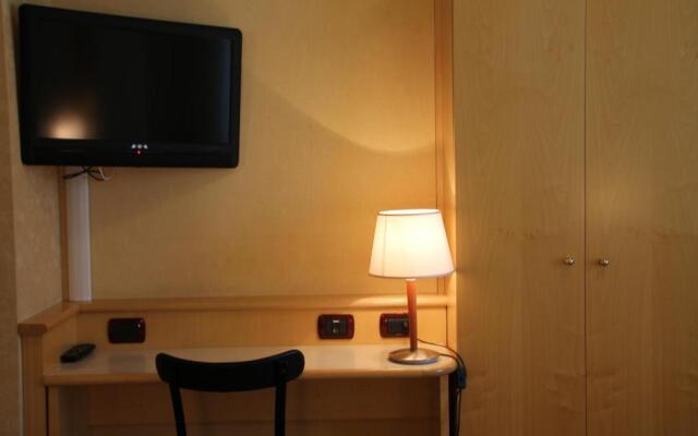 Mokinba Hotels Sant'Ambroeus