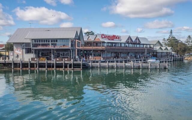 Ocean View Beach House Pet Friendly