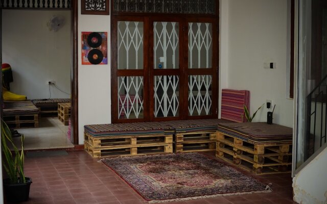 Groove House