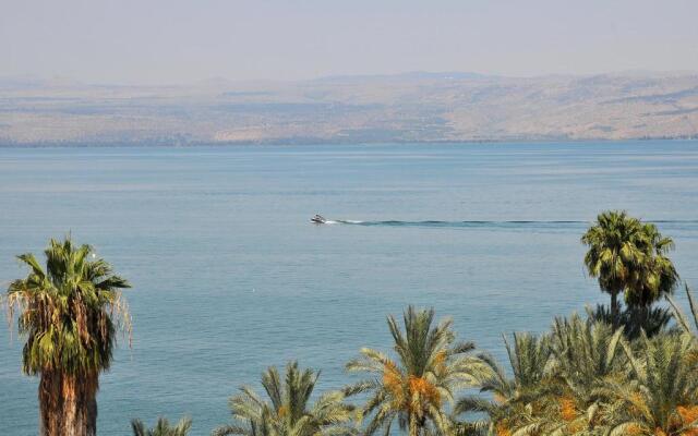 Family Vacation by Lake Kinneret