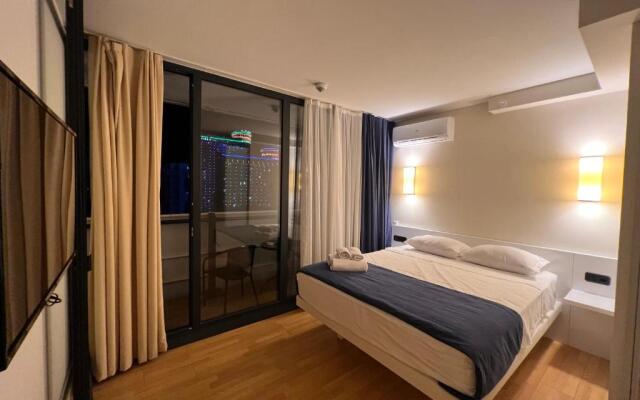 Orbi City Apartament