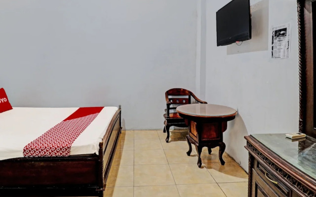 OYO 2452 Hotel Metro