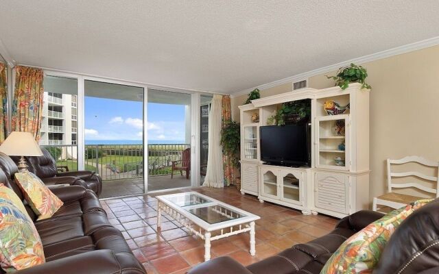 Shoreline 2023 Condo by RedAwning