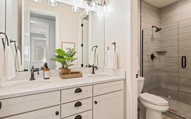 Persian Bliss 10 Bedroom Townhouse