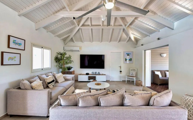 Dream Villa Orient Bay 619