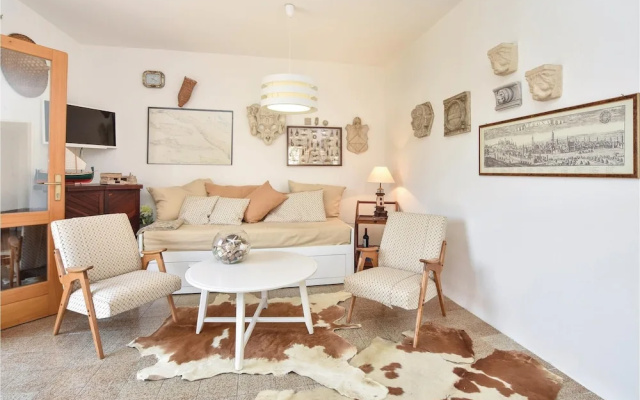 Stunning Home in Basina w/ Wifi and 2 Bedrooms