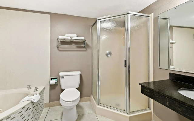 Red Roof Inn & Suites Duncan