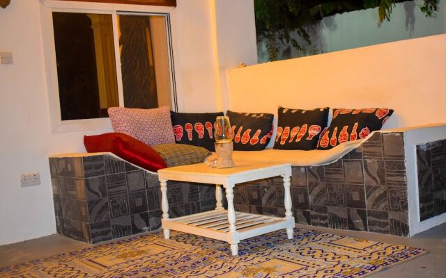 Annex of Bwejuu Beach Palm Villa