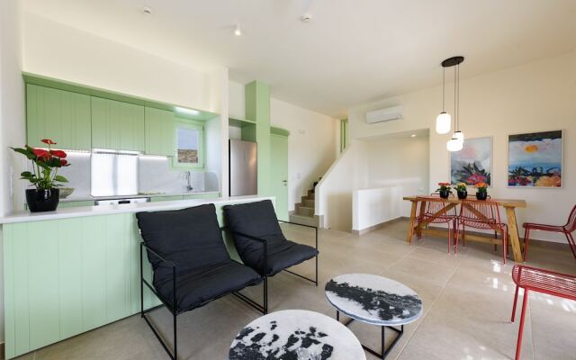 Plioni Villas & Suites