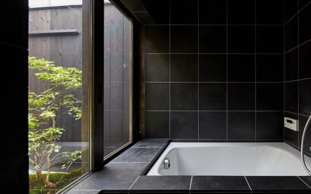 YADORU KYOTO HANARE Washi No Yado