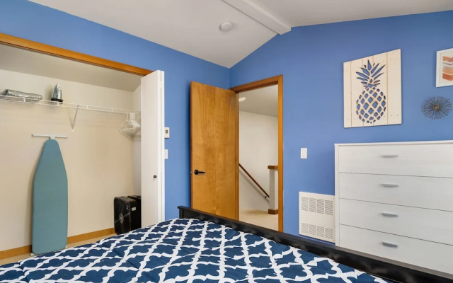 Seattle Vacation Home-18th Ave Townhome