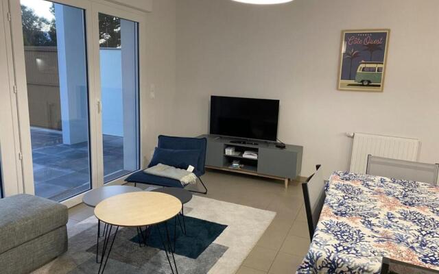 Residence 350 meters from the main beach