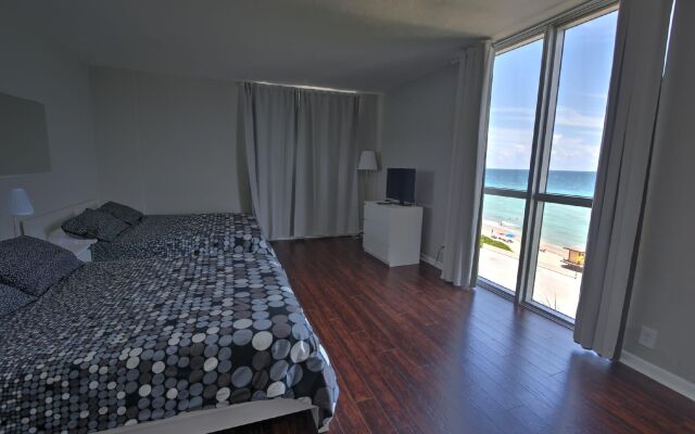 The Tides on Miami Hollywood
