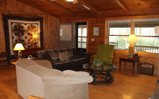 Riverside Log Cabins