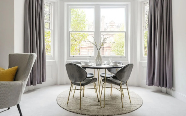 The Belgravia Suite Next to Sloane Square