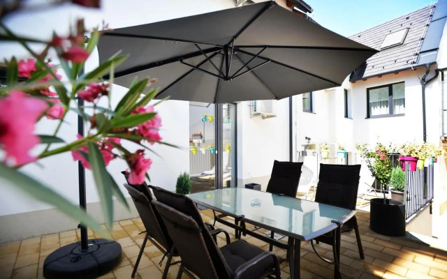 ONE Luxury Suites Eger