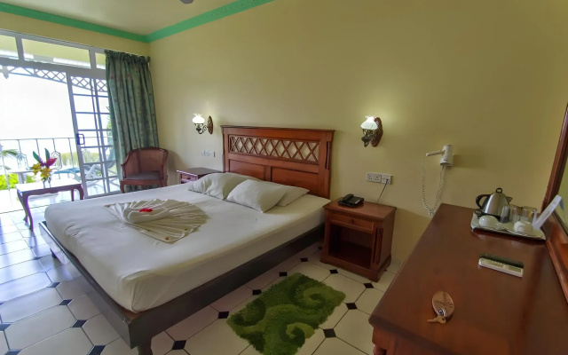 Palm Beach Hotel