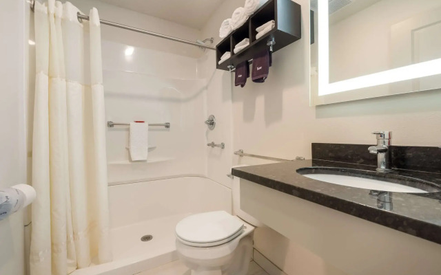 SureStay Hotel by Best Western Thomson