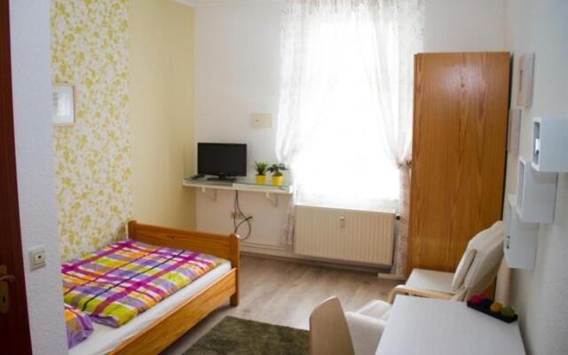 Rael-Boardinghouse