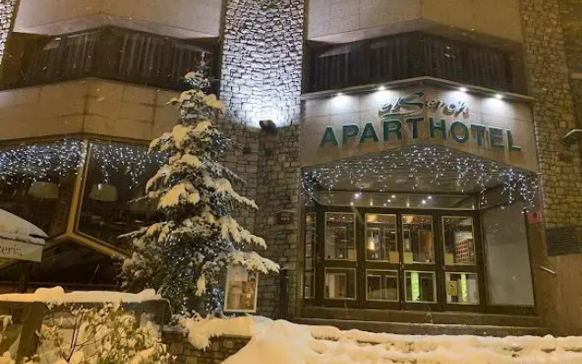 Aparthotel El Serch